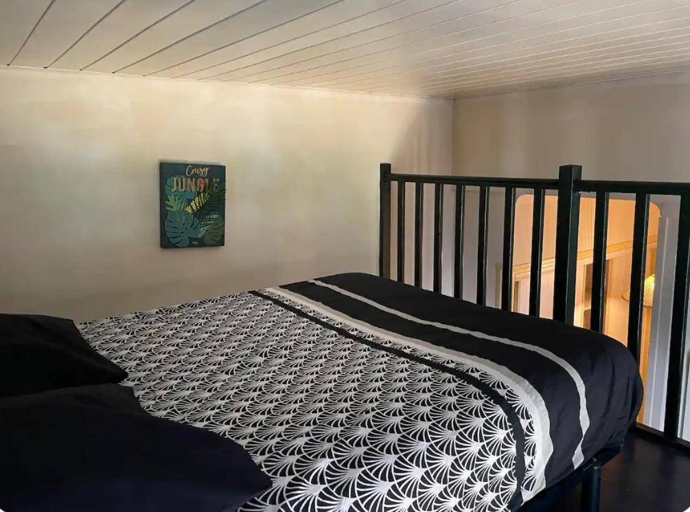 Studio 4 Personnes Copropriete Pas Frais De Menage Hyeres Exterior photo